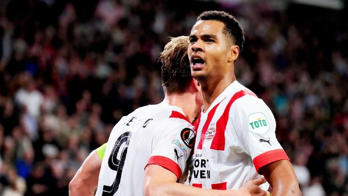 引领新加坡 引领新加坡