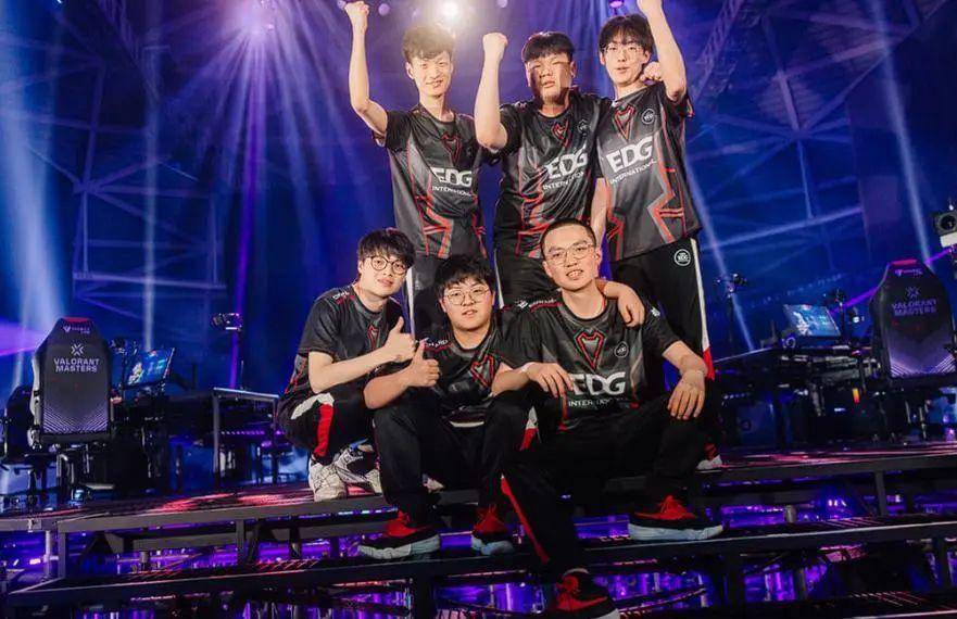 成为了球队 成为了球队