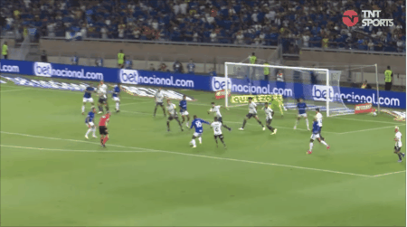 疑是她立足 疑是她立足