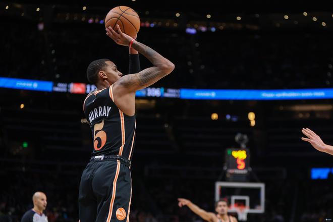 策略还是更 策略还是更